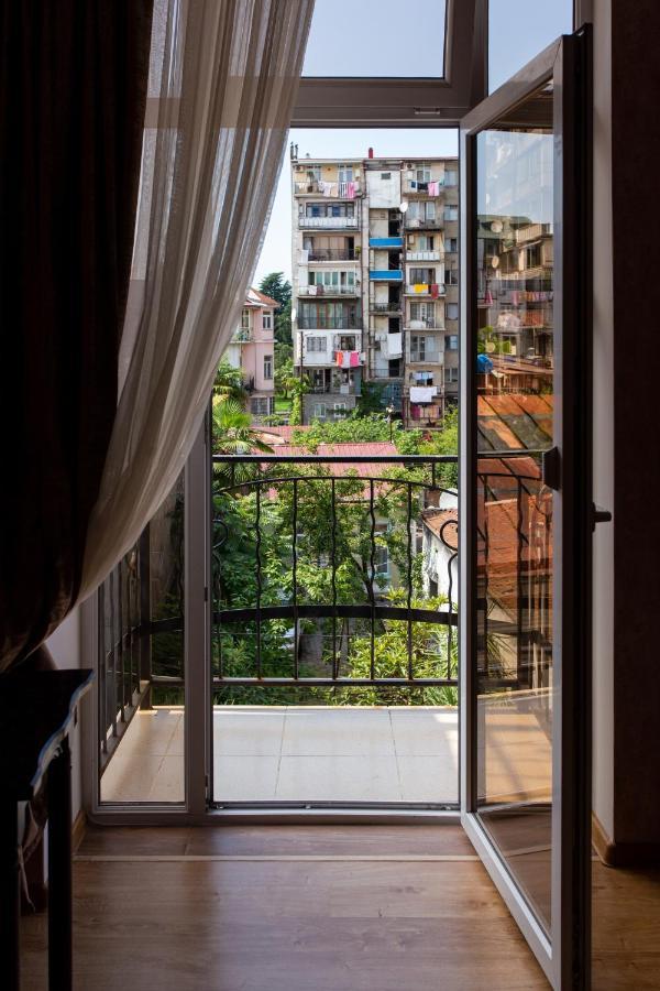 Apartments In The Historical Center Of Batumi, Near The Seaside Park Kültér fotó