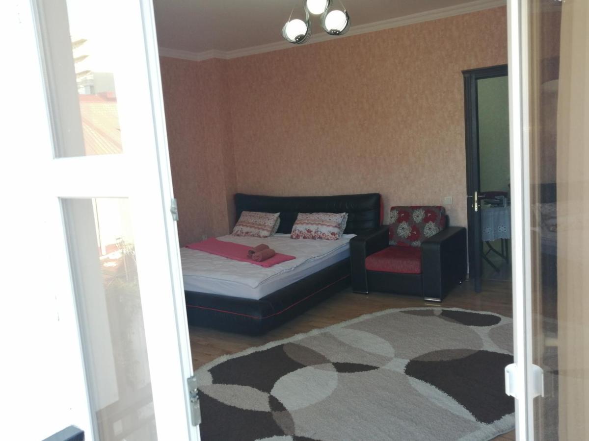 Apartments In The Historical Center Of Batumi, Near The Seaside Park Kültér fotó